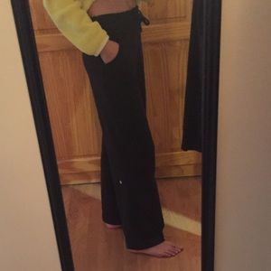 Womens size 2 Lululemon yoga pants